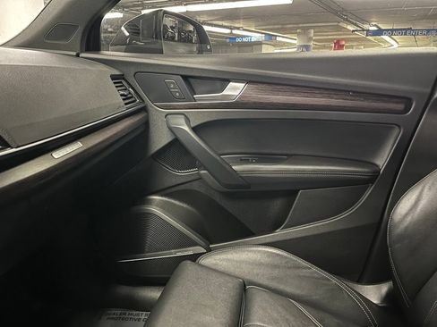 Used 2022 Audi Q5 2.0T Premium Plus AWD/4WD image 30