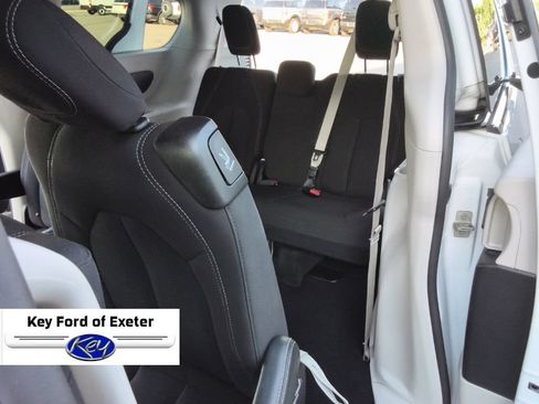 Used 2023 Chrysler Voyager LX FWD image 20