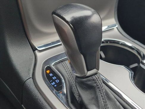 Used 2020 Jeep Grand Cherokee Laredo RWD image 12