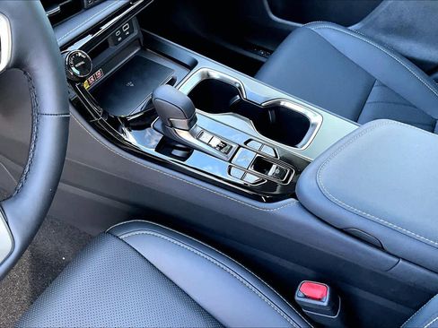 New 2026 Lexus NX 450h+ Luxury image 7