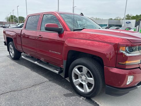 Used 2018 Chevrolet Silverado 1500 LT w/ All Star Edition AWD/4WD image 4