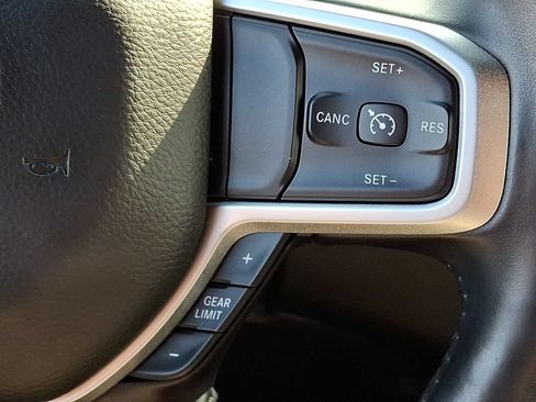 Used 2020 RAM 1500 Big Horn AWD/4WD image 22