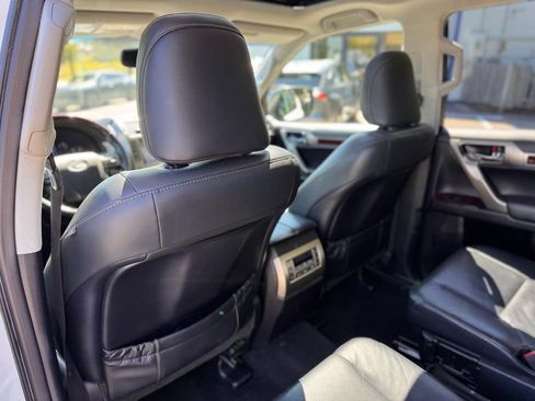 Used 2019 Lexus GX 460 Premium AWD/4WD image 20