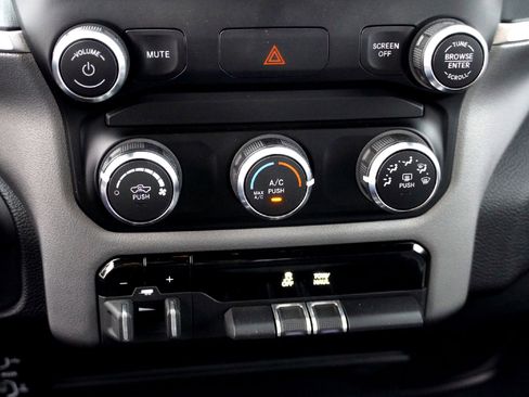 Used 2024 RAM 2500 Big Horn w/ Bed Utility Group image 15