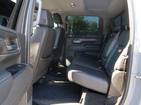 Used 2024 Chevrolet Silverado 2500 LTZ w/ LTZ Plus Package AWD/4WD image 33