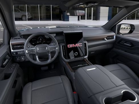 New 2026 GMC Yukon Denali w/ LPO, Floor Liner Package AWD/4WD image 39