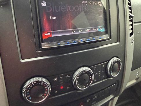 Used 2017 Mercedes-Benz Sprinter 2500 image 27