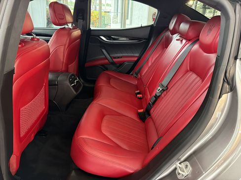 Used 2022 Maserati Ghibli Modena RWD image 26