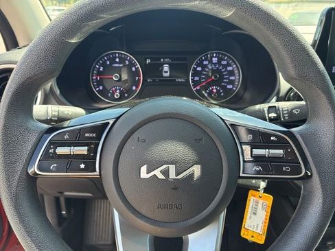 Used 2023 Kia Forte LXS image 10