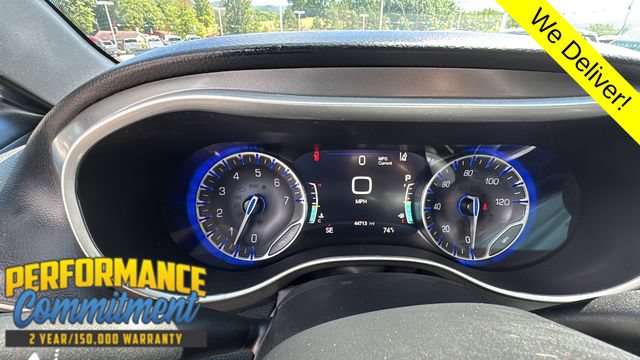Used 2025 Chrysler Pacifica Select FWD image 14