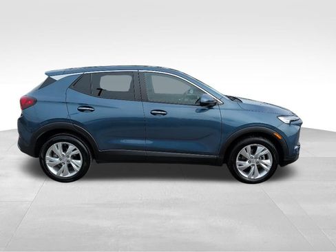 Certified 2024 Buick Encore GX Preferred w/ Comfort Package FWD image 9