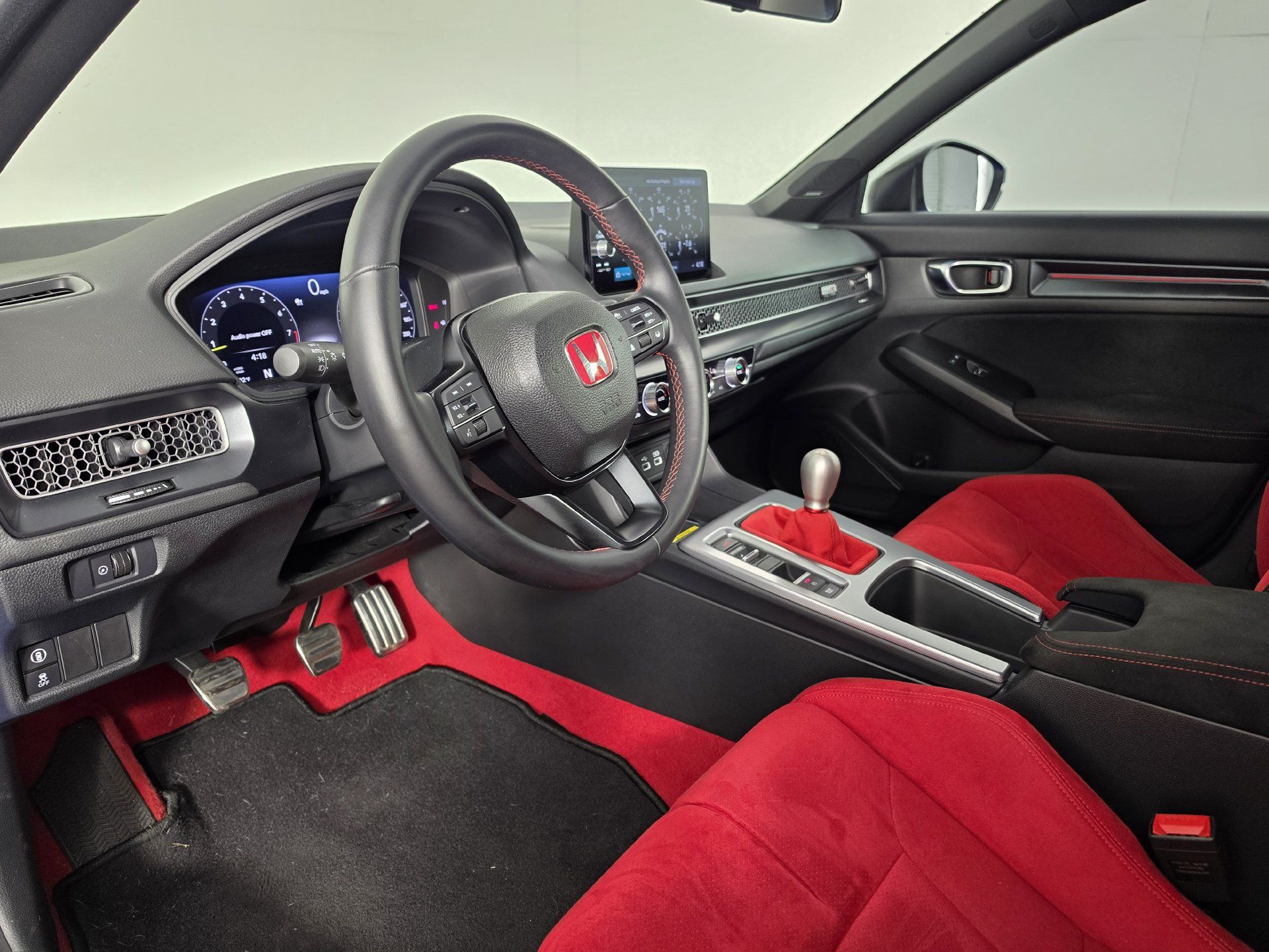 Used 2025 Honda Civic Type R image 2