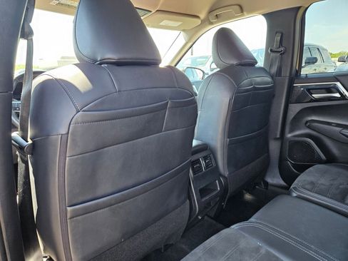 Used 2024 Mitsubishi Outlander SE FWD image 26
