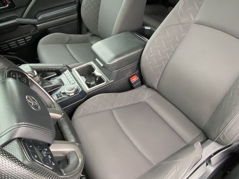 Certified 2024 Toyota Tacoma SR5 image 27