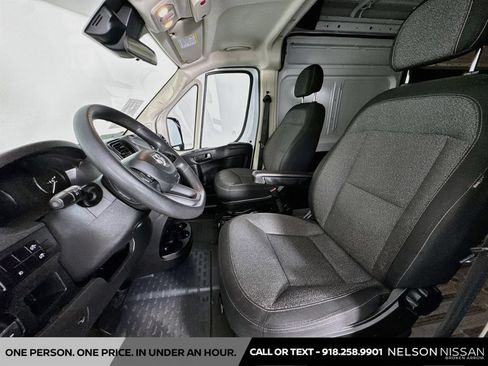 Used 2022 RAM ProMaster 2500 w/ Driver Convenience Group FWD image 19