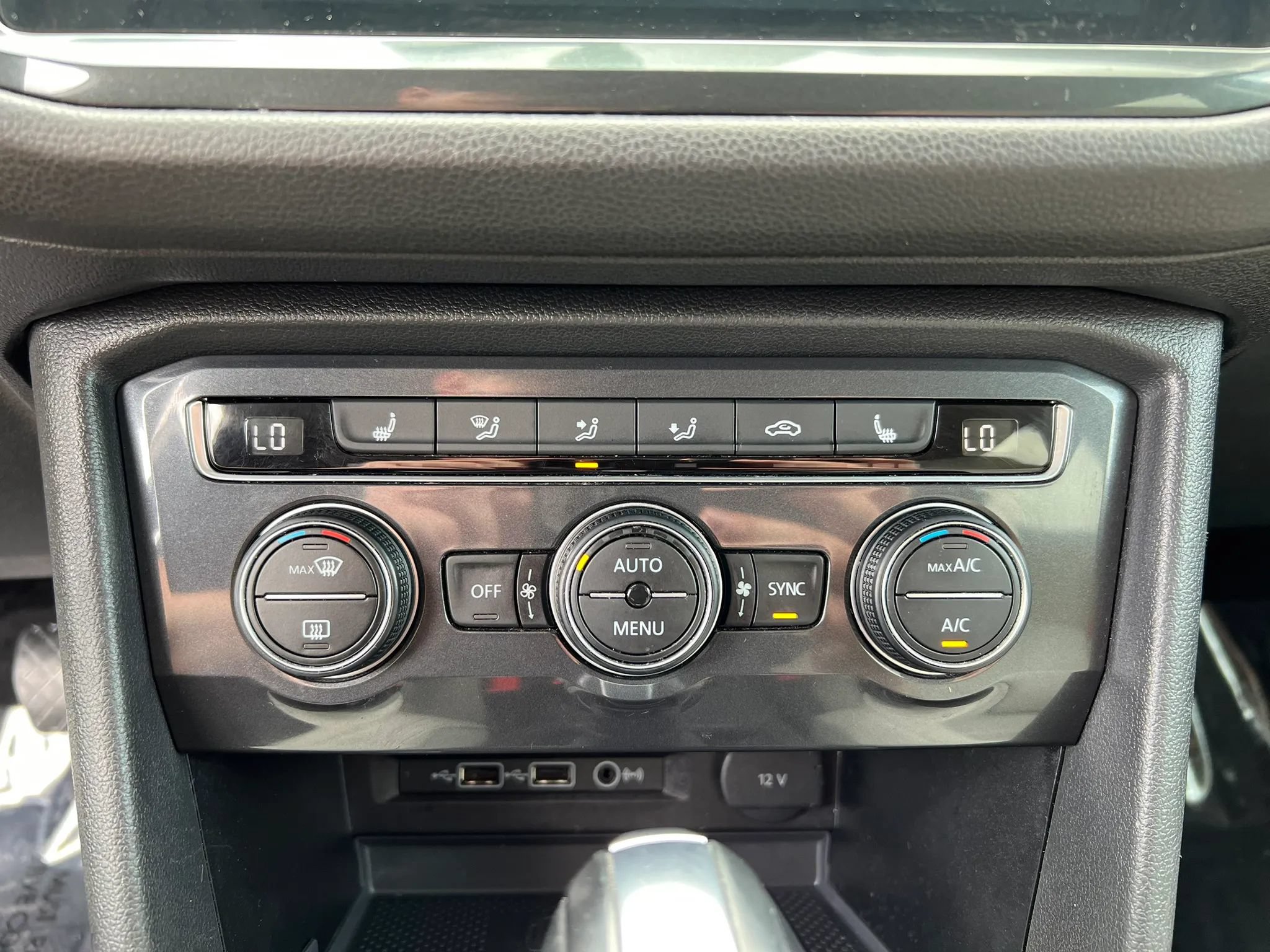 Used 2020 Volkswagen Tiguan S FWD image 18