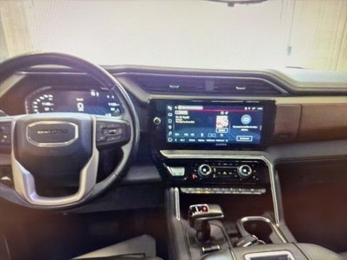 Used 2022 GMC Sierra 1500 Denali w/ Denali Reserve Package image 6