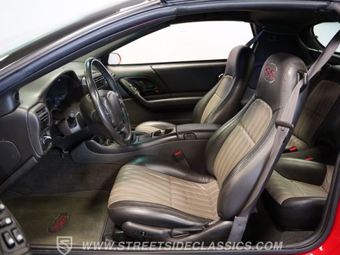 Used 2002 Chevrolet Camaro Z28 w/ SS Performance/Appearance Pkg image 38