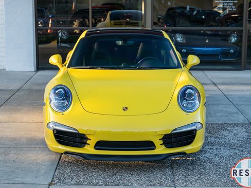 Used 2013 Porsche 911 Carrera S RWD image 2