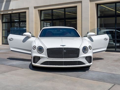 Used 2024 Bentley Continental GT Speed image 15