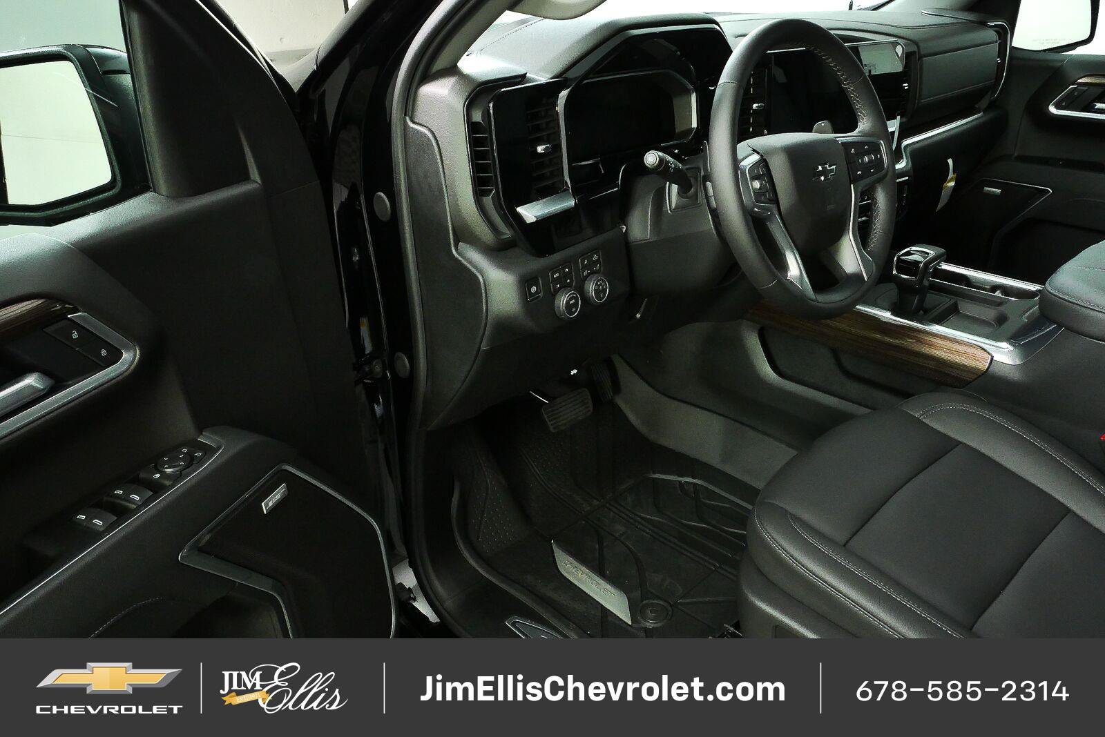 New 2026 Chevrolet Silverado 1500 RST AWD/4WD image 9