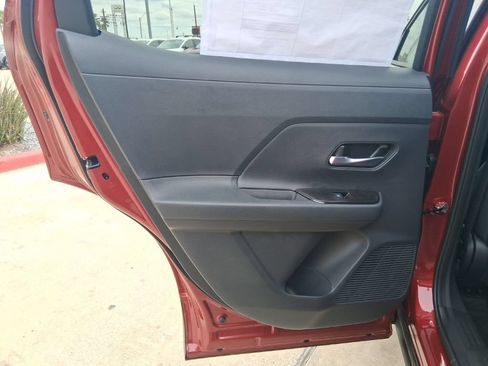 New 2026 Nissan Kicks SV w/ SV Premium Package FWD image 25