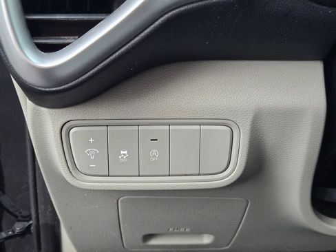 Used 2024 Kia Soul LX w/ Option Group 015 FWD image 22