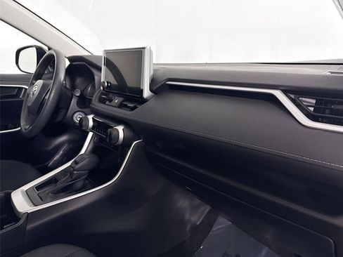 Used 2023 Toyota RAV4 LE image 40