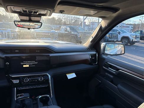New 2026 GMC Sierra 1500 Denali w/ Denali Reserve Package image 18