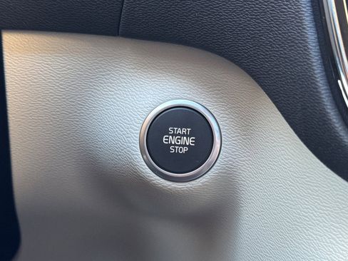 New 2026 Volvo XC40 B5 Plus w/ Protection Package Premier image 25