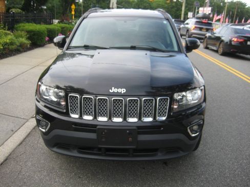 Used 2017 Jeep Compass High Altitude AWD/4WD image 2