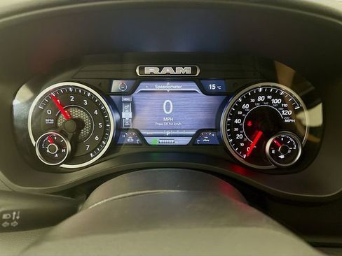 New 2026 RAM 1500 4x4 Crew Cab image 15