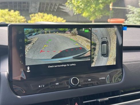 New 2025 Mitsubishi Outlander SE image 30