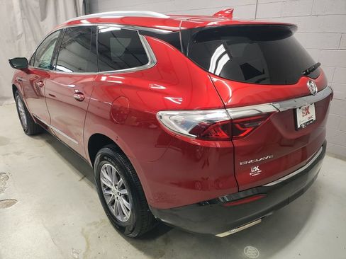 Used 2024 Buick Enclave Essence FWD image 21
