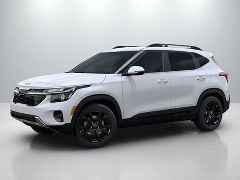 Certified 2025 Kia Seltos X-Line AWD/4WD image 3