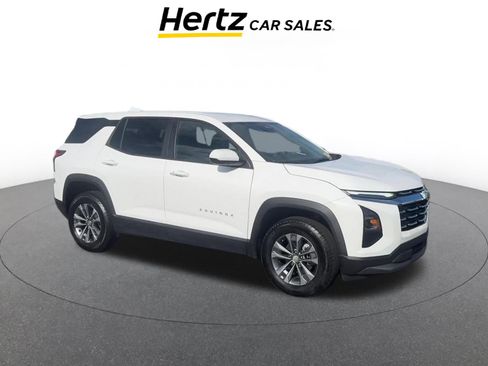 Used 2025 Chevrolet Equinox LT image 1