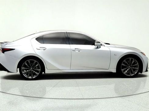 Used 2023 Lexus IS 350 F Sport RWD image 4