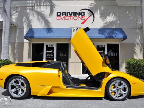 Used 2005 Lamborghini Murcielago Roadster image 14
