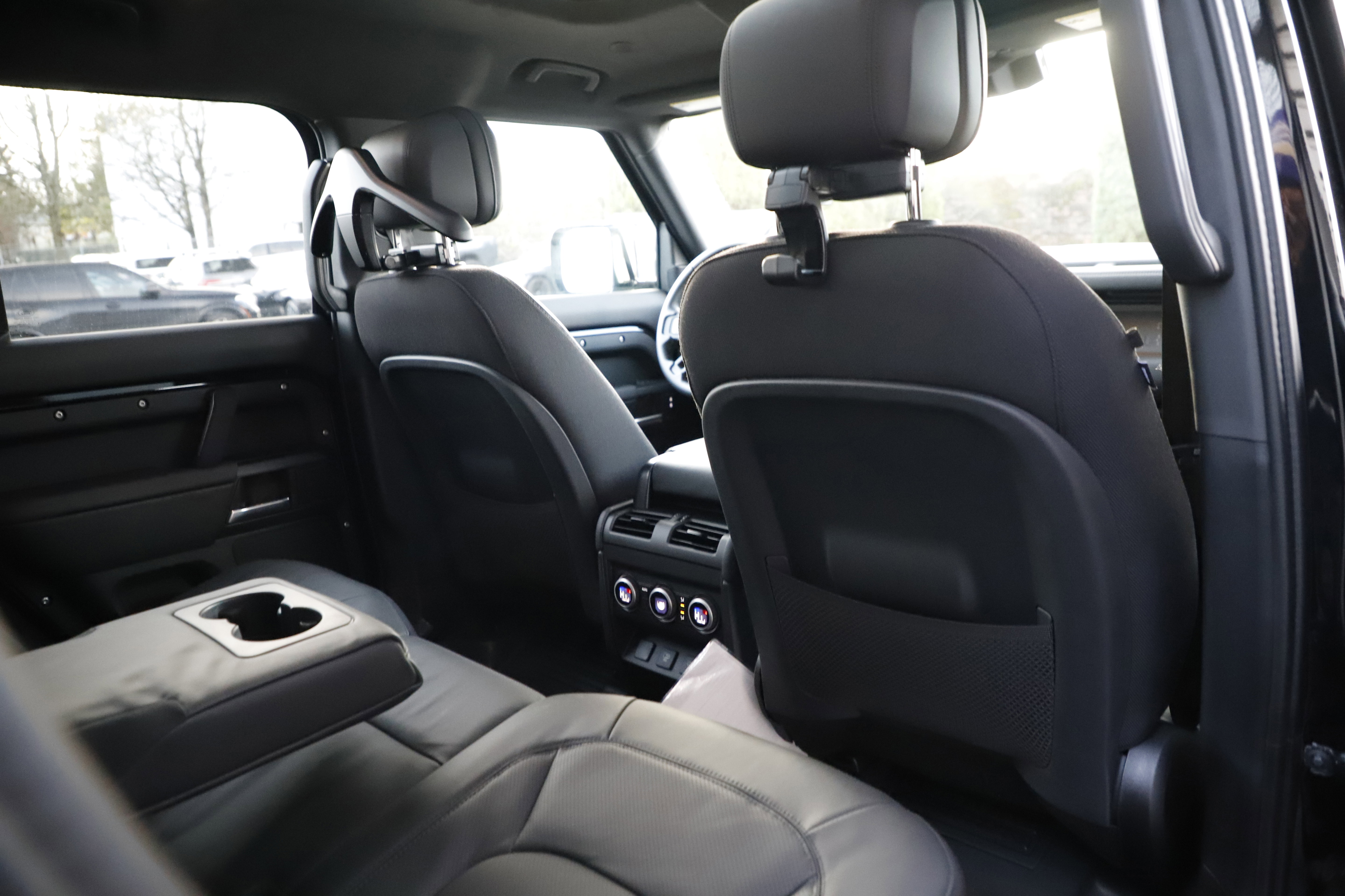 New 2025 Land Rover Defender 110 X AWD/4WD image 14