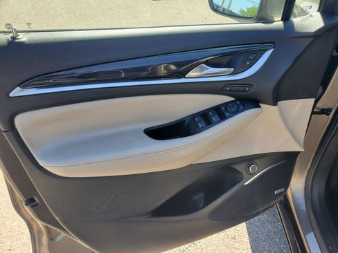 Used 2020 Buick Enclave Premium AWD/4WD image 10