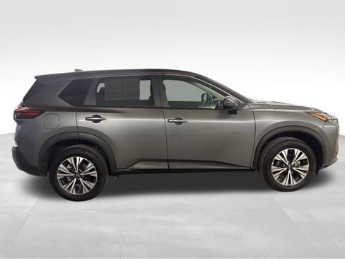 Used 2023 Nissan Rogue SV image 7