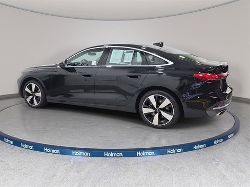 Used 2025 Audi A5 2.0T Prestige w/ 19" Wheel Package image 9