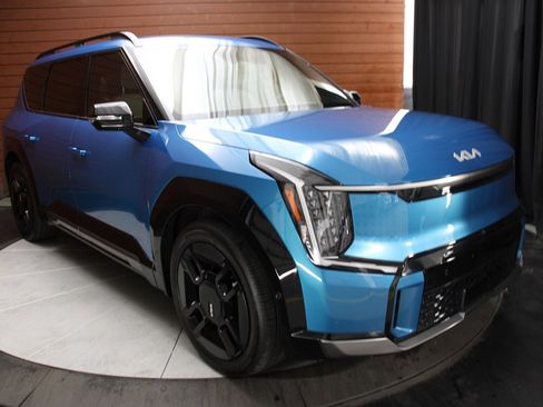 Used 2024 Kia EV9 GT-Line image 13