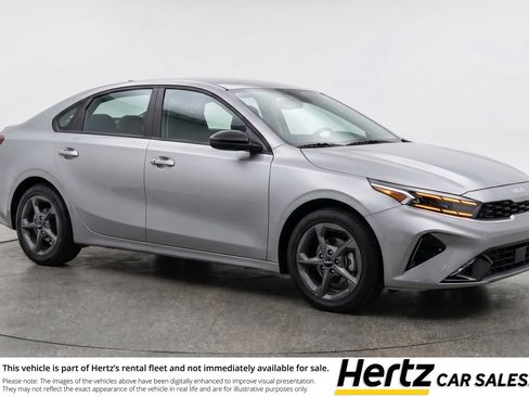 Used 2025 Kia K4 FWD image 1