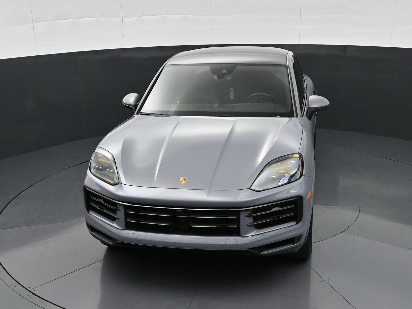 Certified 2024 Porsche Cayenne Coupe AWD/4WD image 37