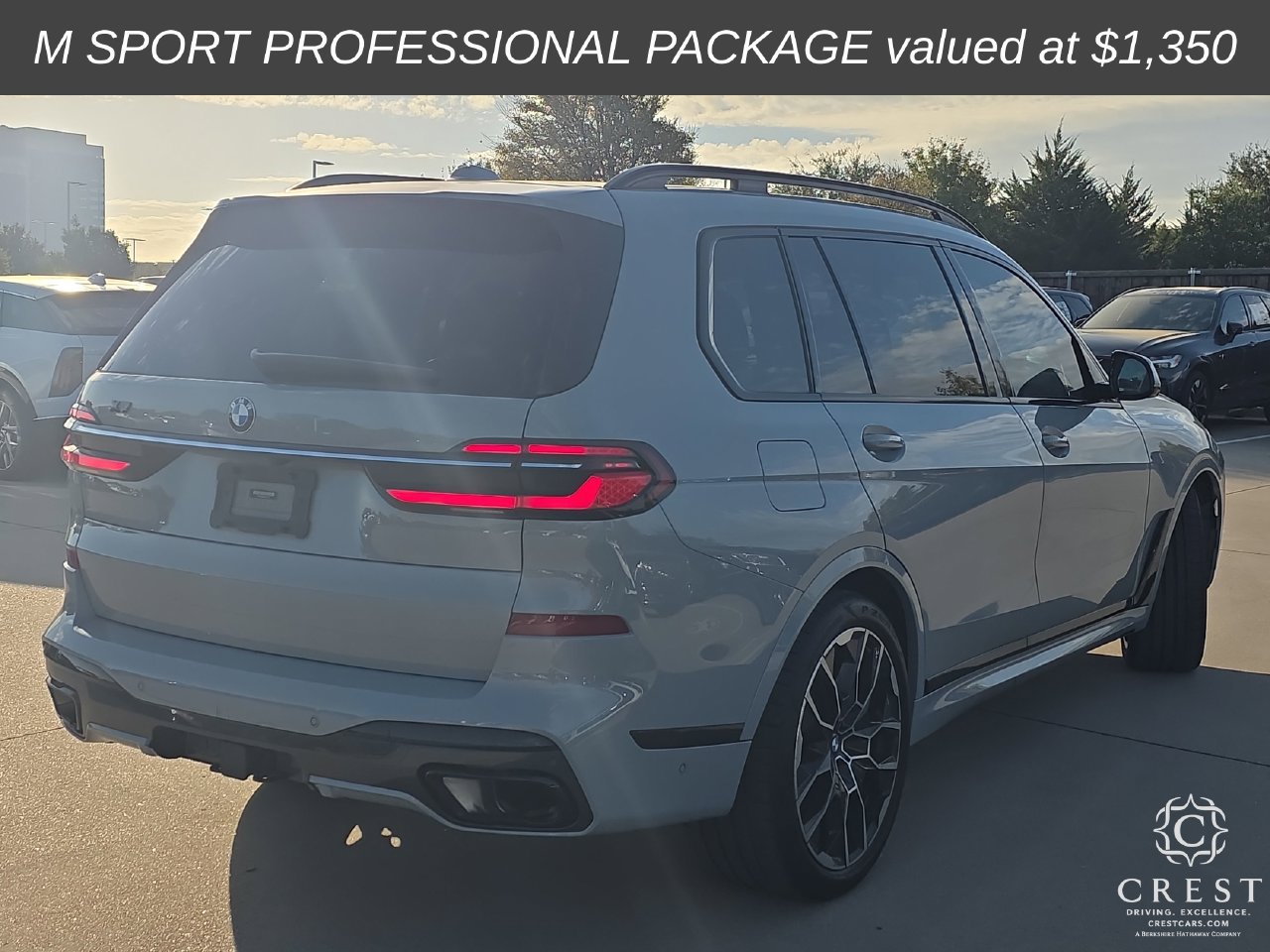 Used 2023 BMW X7 xDrive40i w/ M Sport Package AWD/4WD image 6