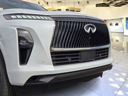 New 2026 INFINITI QX80 Autograph AWD/4WD image 2