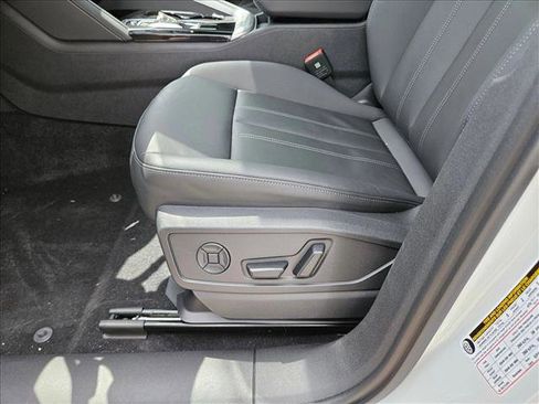 Certified 2025 Audi Q5 Premium Plus w/ Premium Plus AWD/4WD image 4