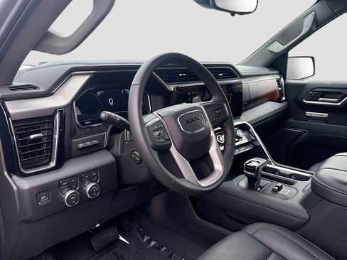 Used 2025 GMC Sierra 1500 Denali w/ Denali Reserve Package image 9