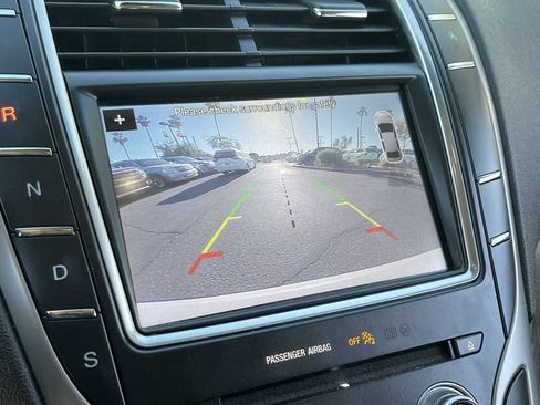 Used 2019 Lincoln Nautilus Reserve FWD image 31